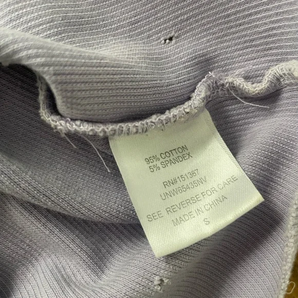 Nova Vintage Lavender Distressed Crop Top Baby Tee - Picture 4 of 4